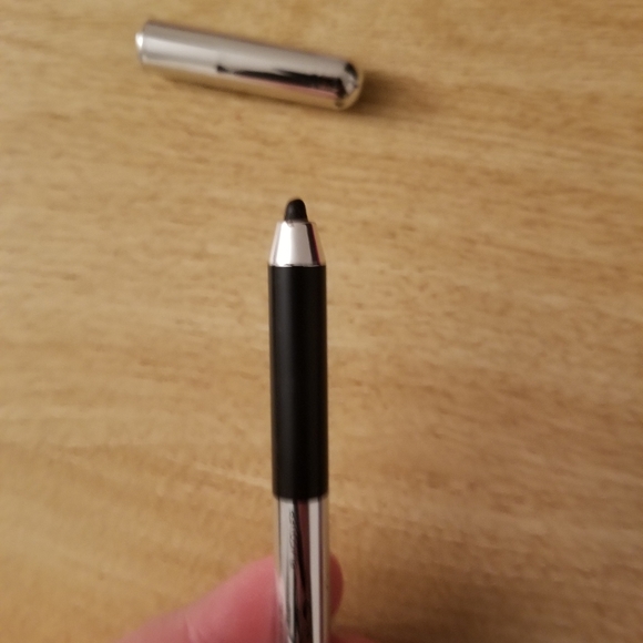 SOLD Marc Jacobs Noir / Black Eyeliner Pencil - Picture 2 of 2